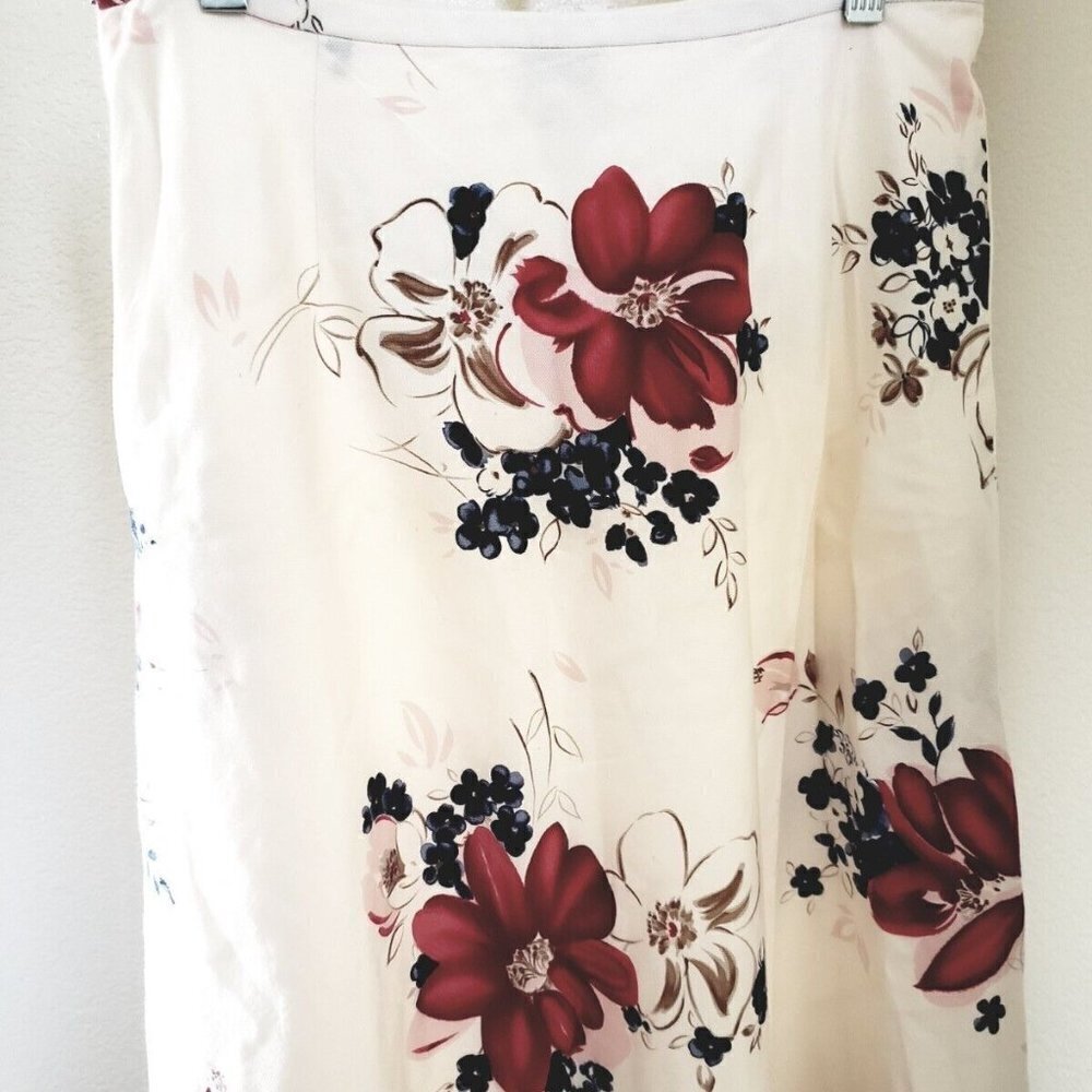 LOFT Cream Skirt with Red and Navy Floral Motif